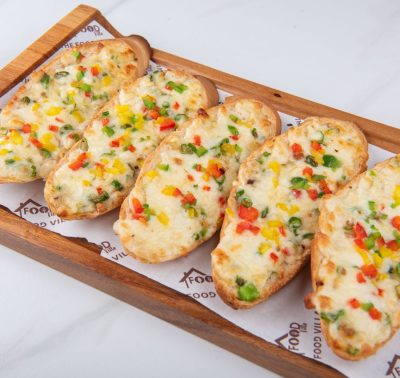 Garlic Toast Cheese Chili